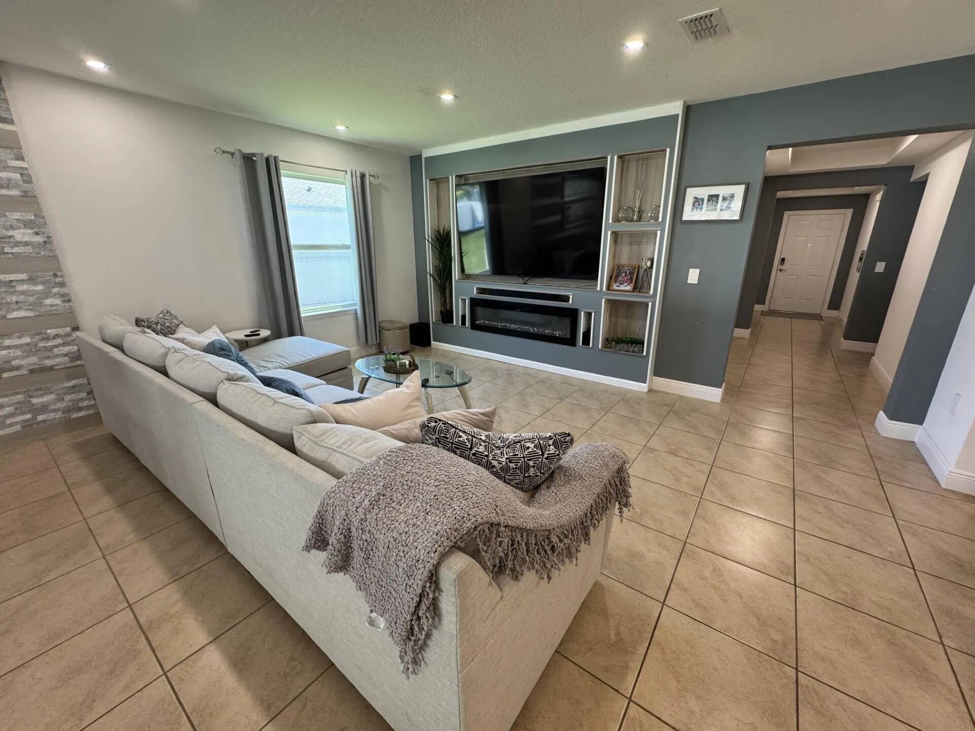 5252 NW East Piper Circle