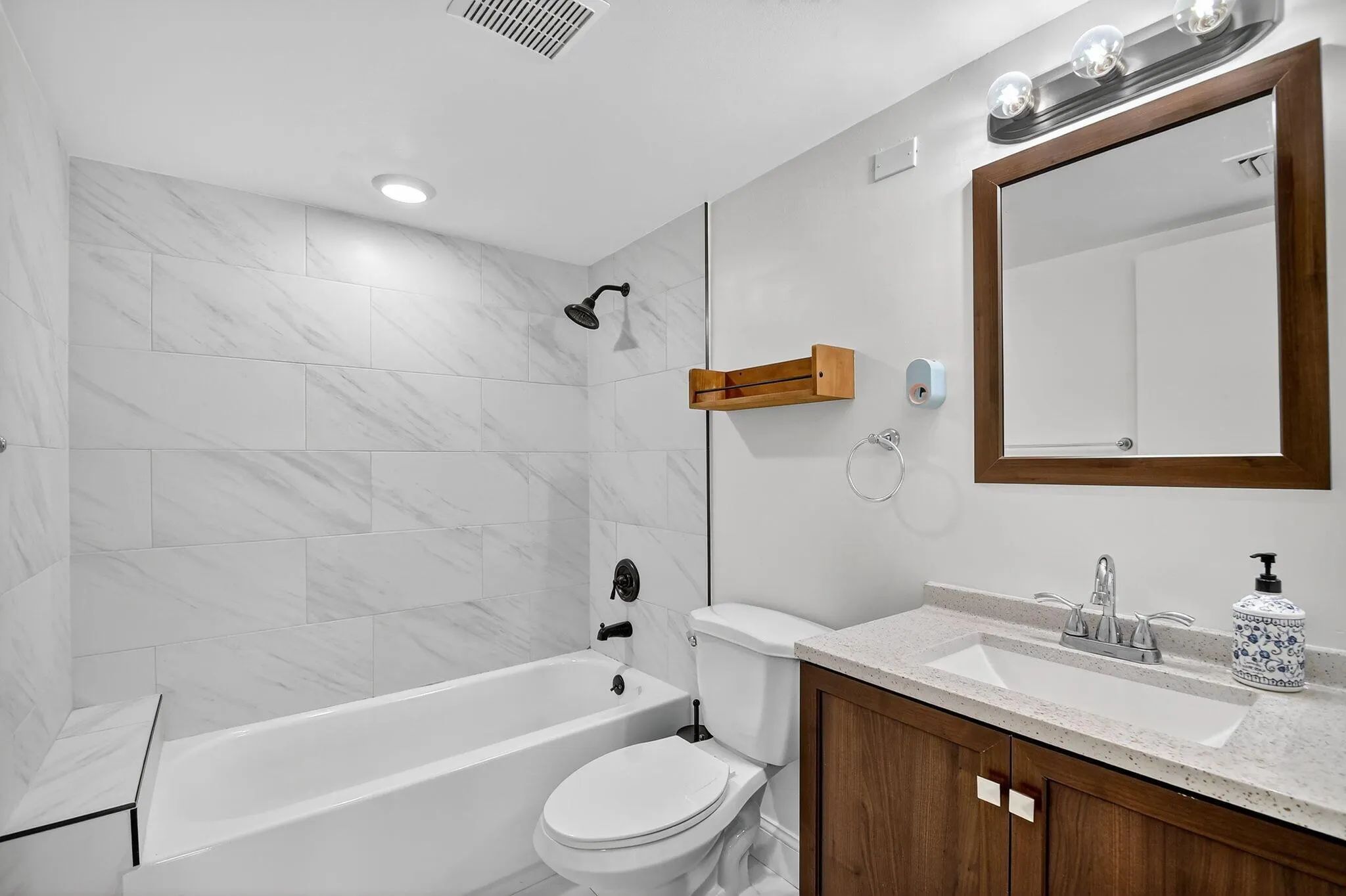 1002 Green Pine Boulevard, #B2