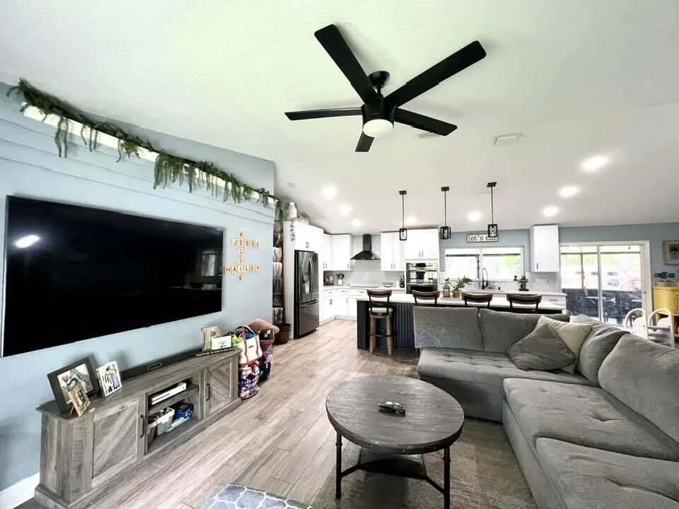 11224 63rd Lane N