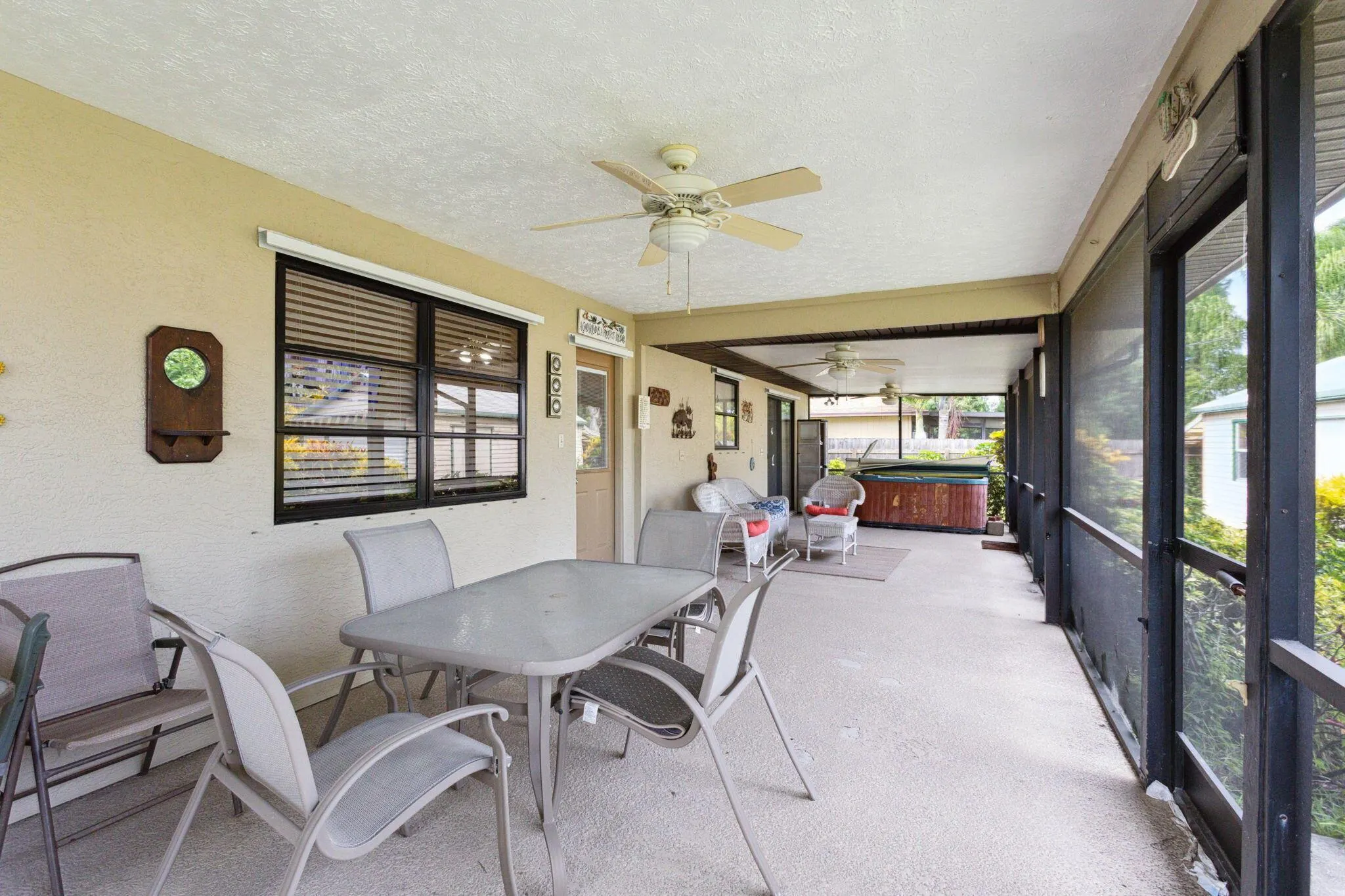 501 NW Colonial Street