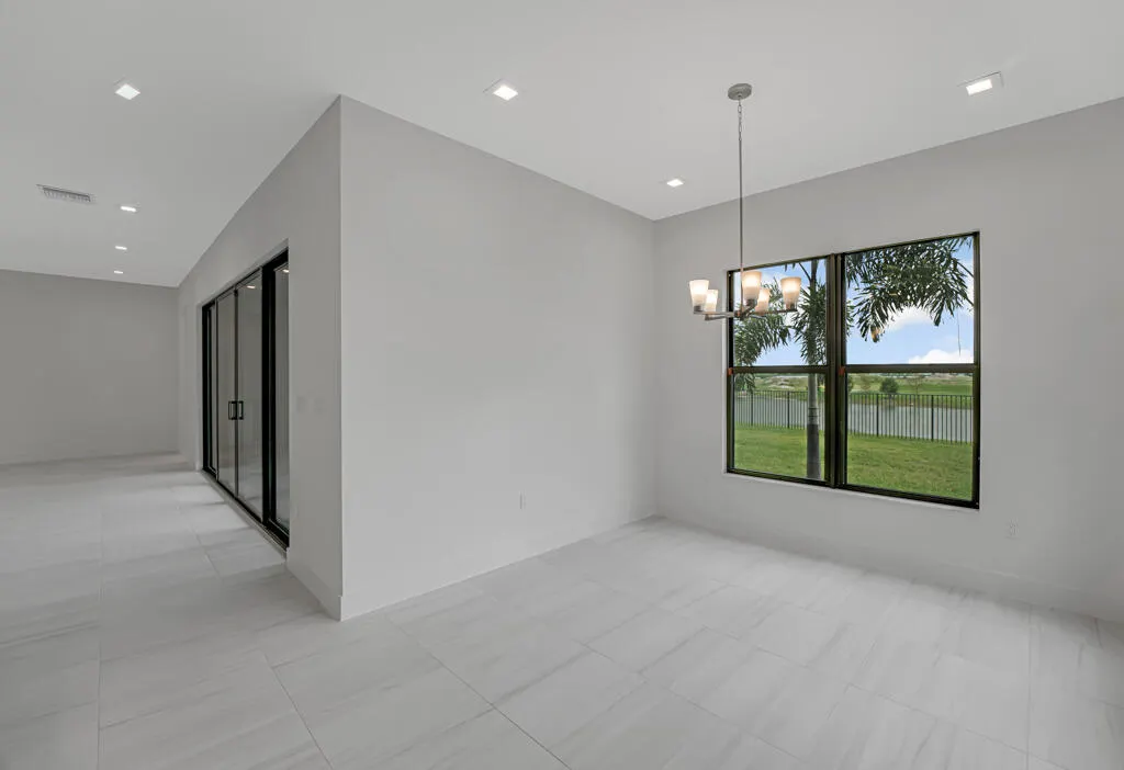 13203 Feathering Way
