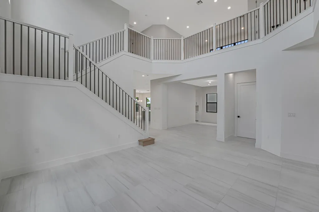 13203 Feathering Way