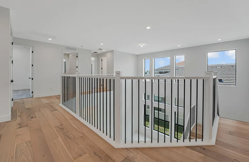 13203 Feathering Way