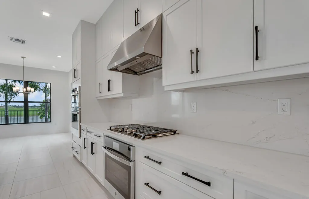 13203 Feathering Way