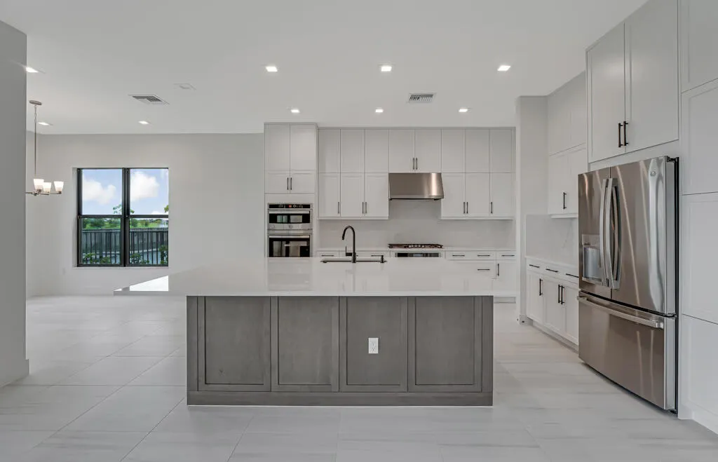 13203 Feathering Way