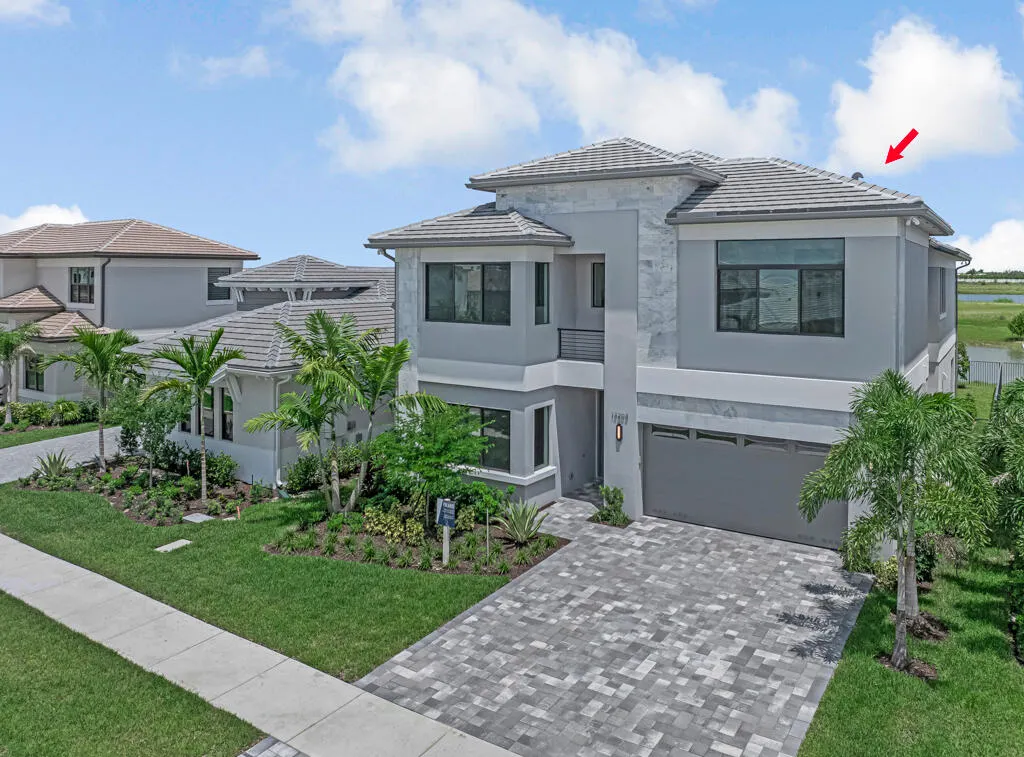 13203 Feathering Way