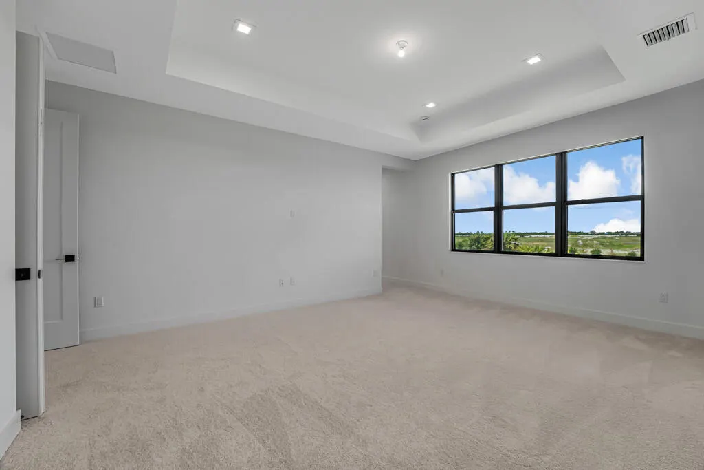 13203 Feathering Way