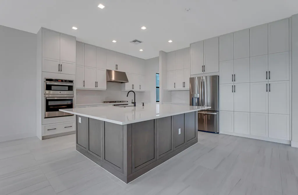 13203 Feathering Way