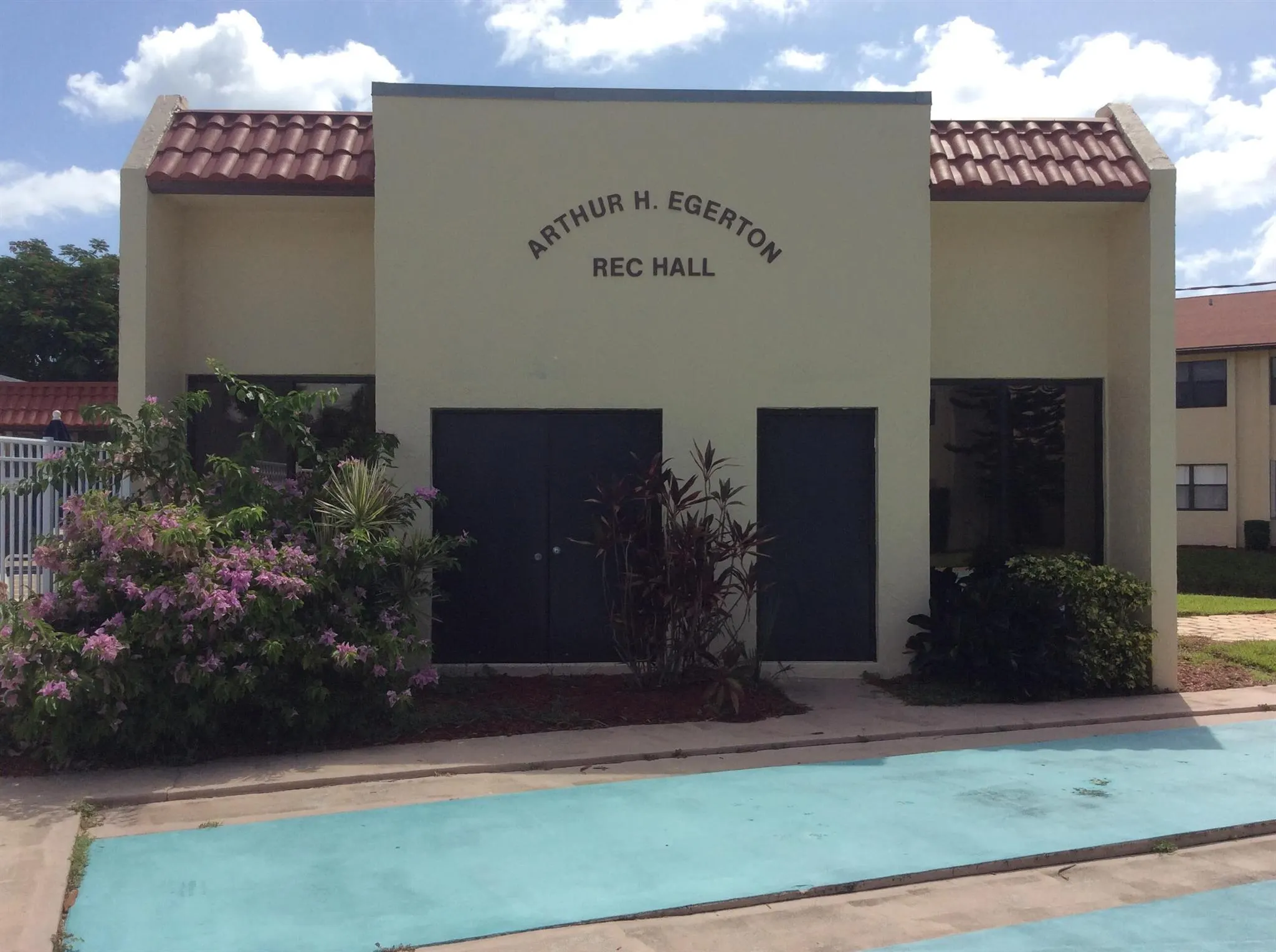 2050 Oleander Boulevard, #4-106