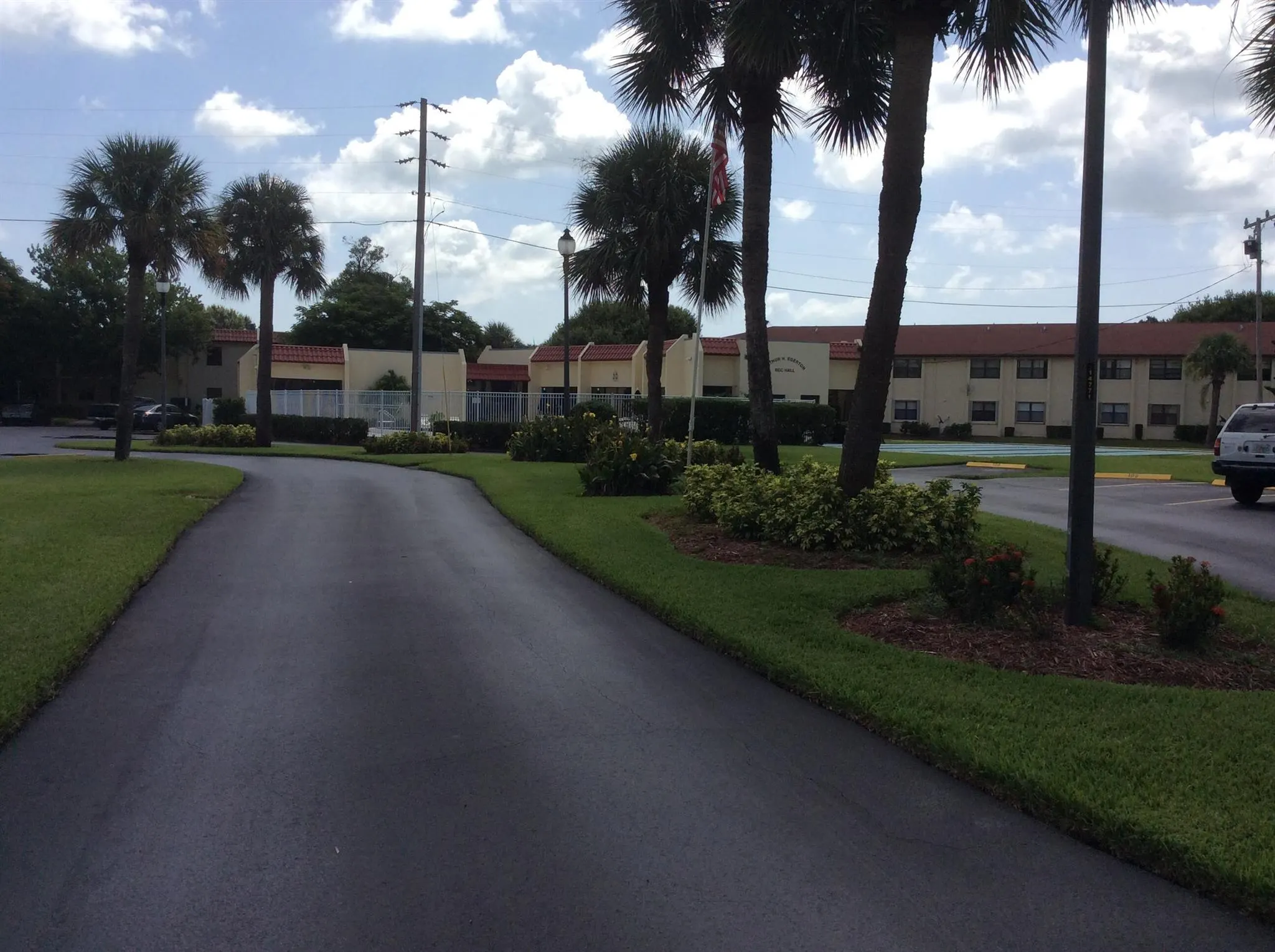 2050 Oleander Boulevard, #4-106