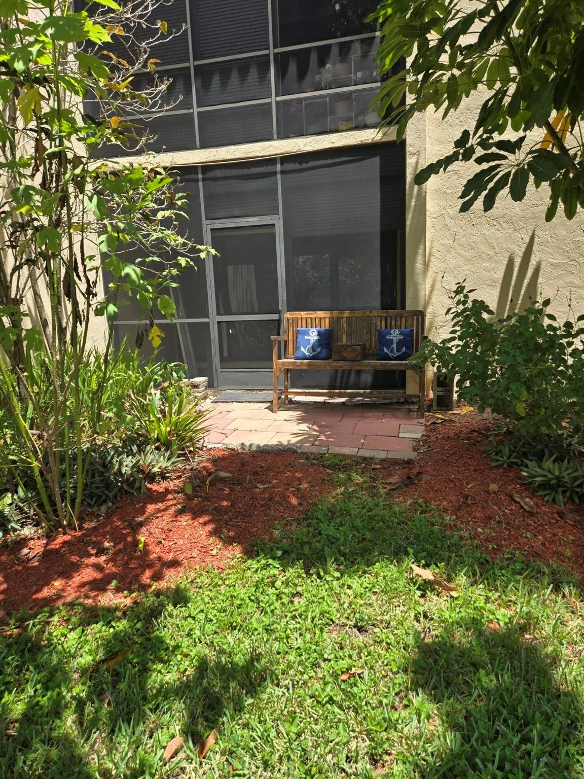 2050 Oleander Boulevard, #4-106