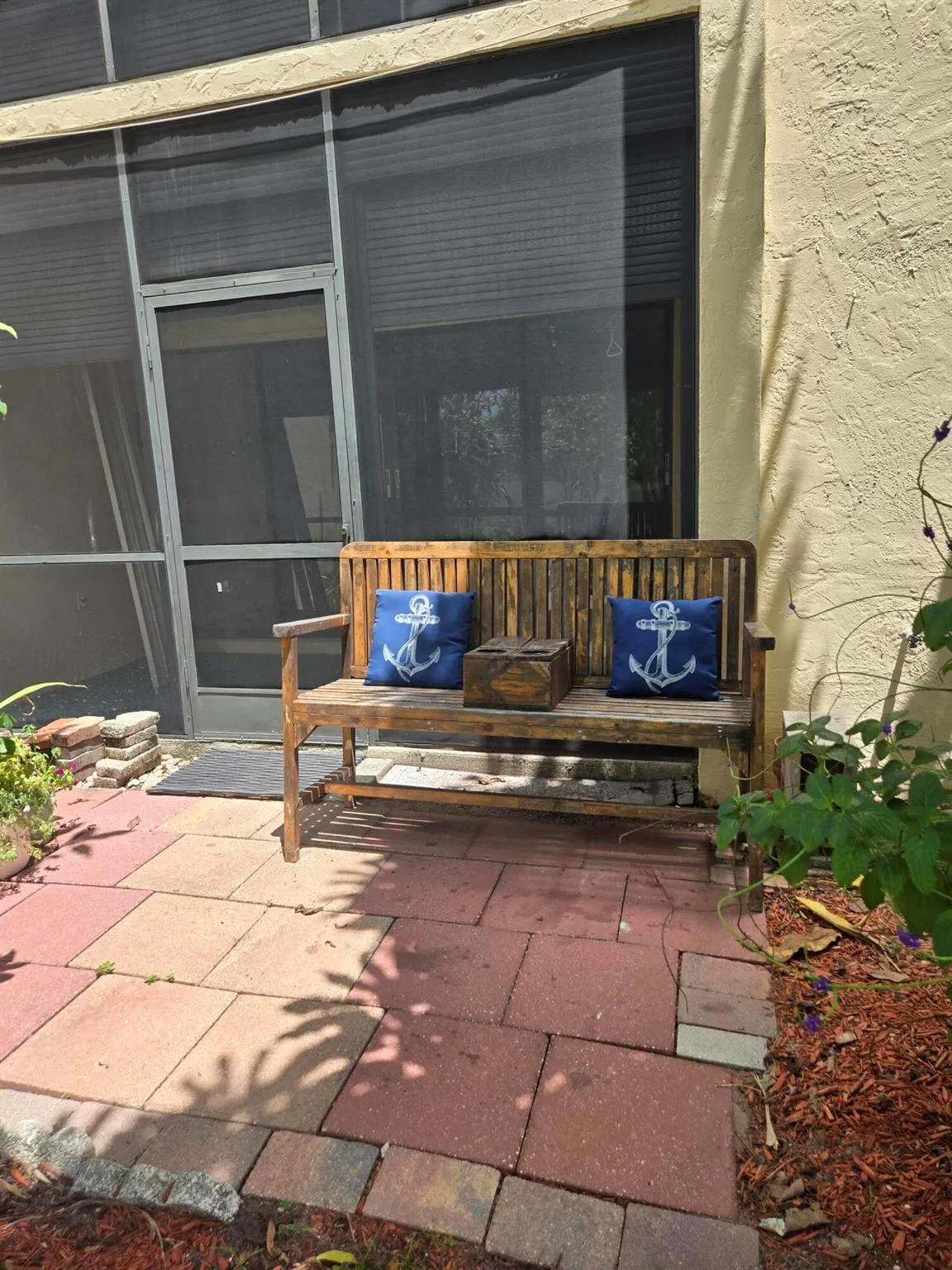 2050 Oleander Boulevard, #4-106