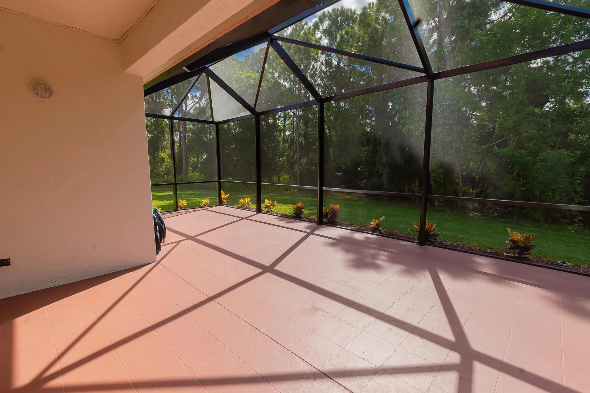 603 SW Treasure Cove