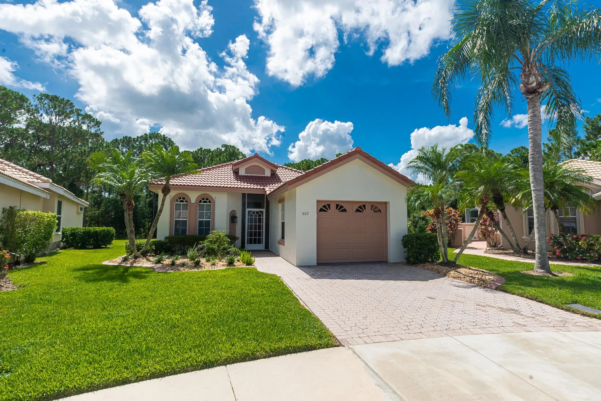 603 SW Treasure Cove