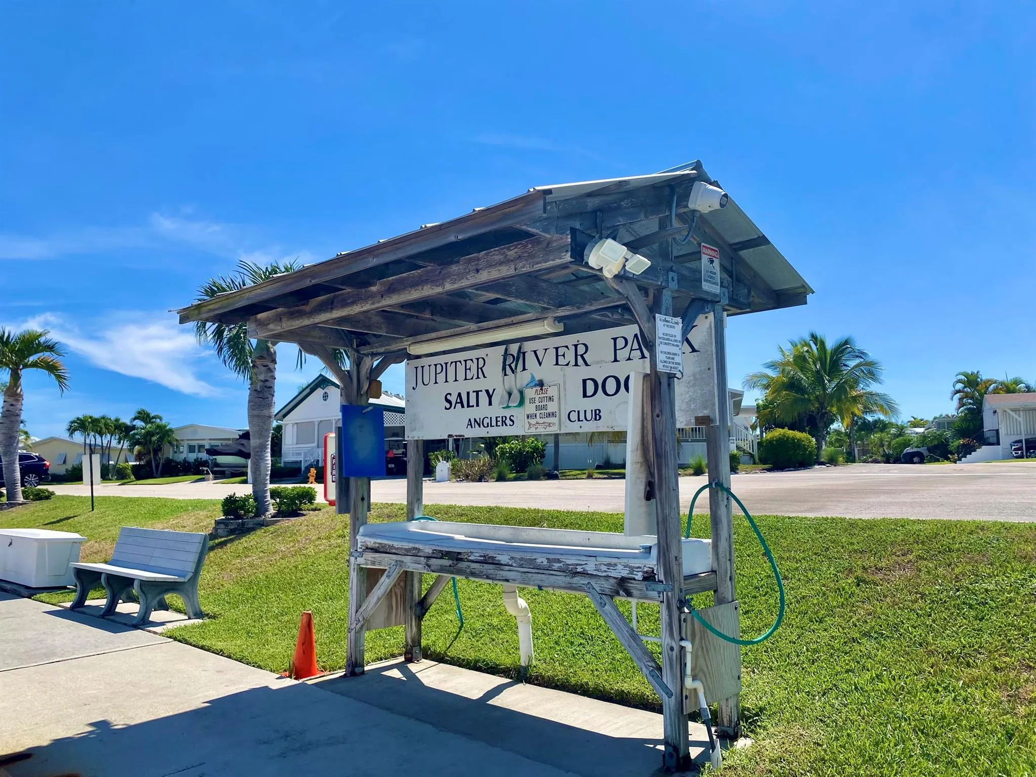 400 N A1a 122