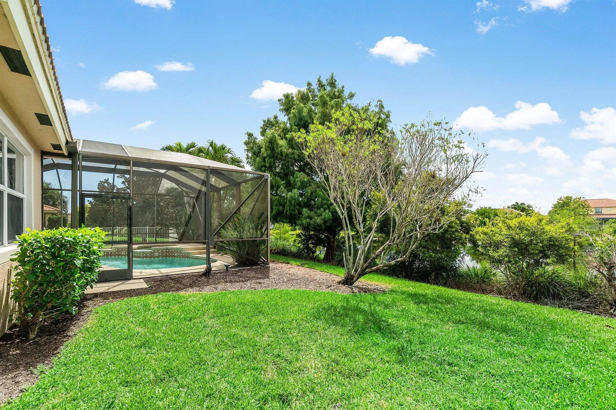 1414 SE Summit Trail