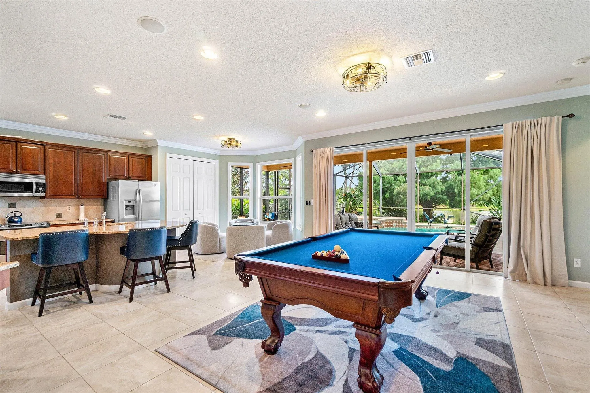 1414 SE Summit Trail