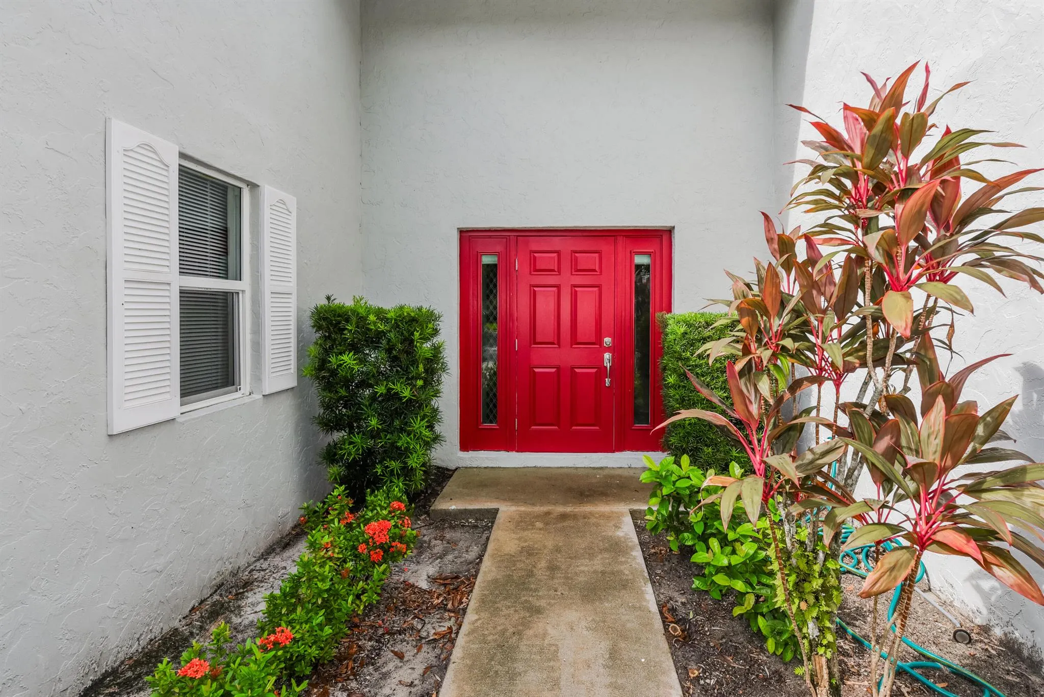 2828 SW Westlake Circle