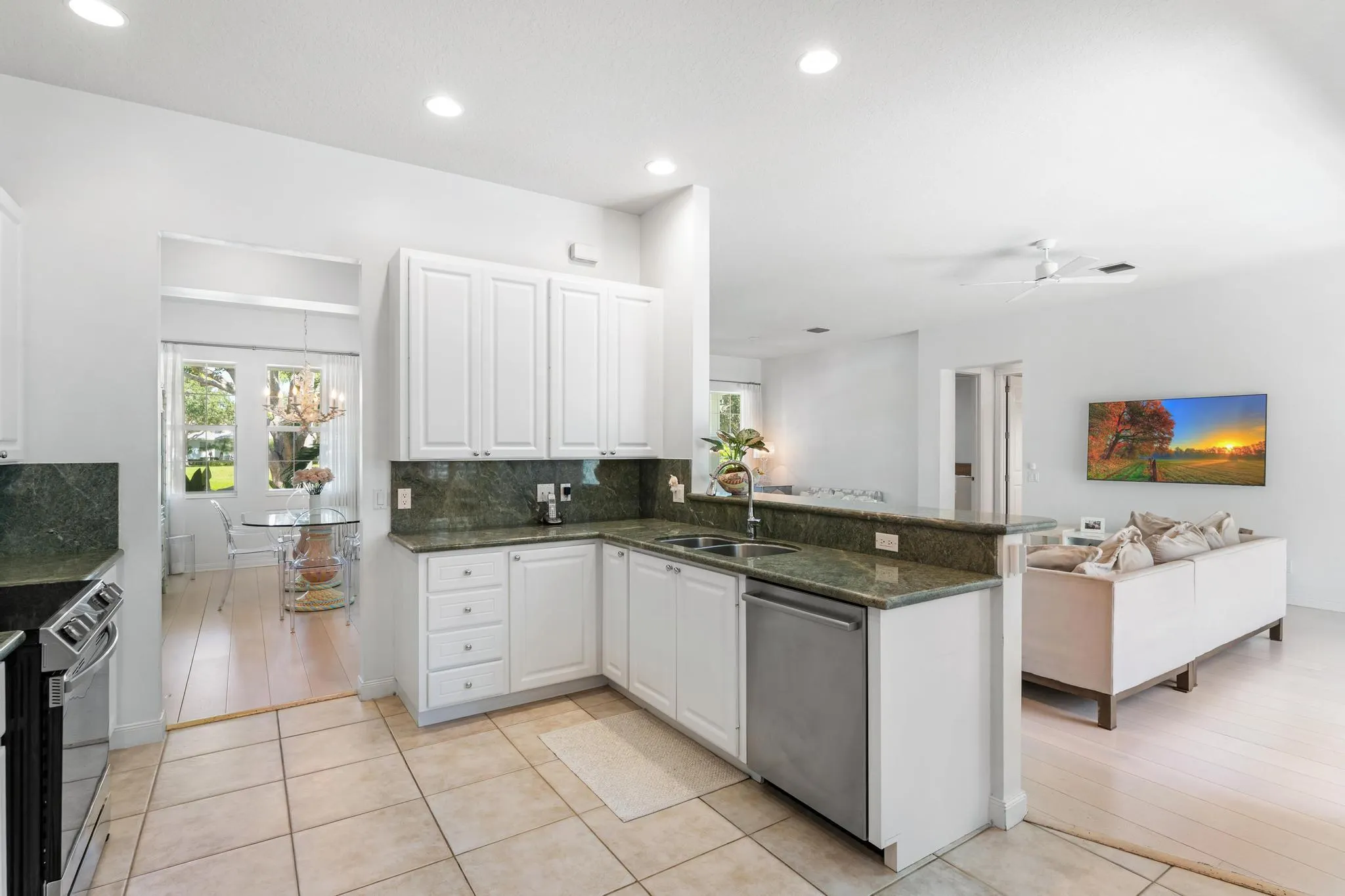 3446 W Mallory Boulevard
