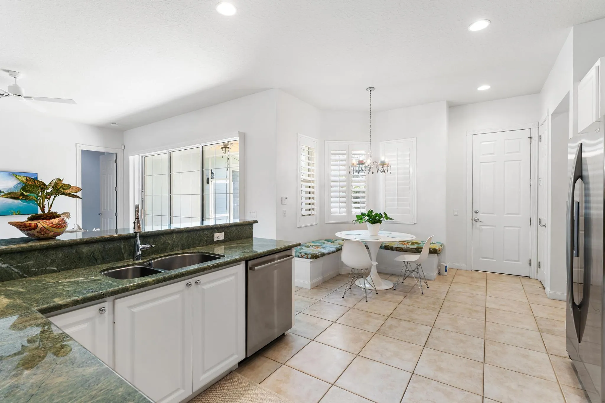 3446 W Mallory Boulevard