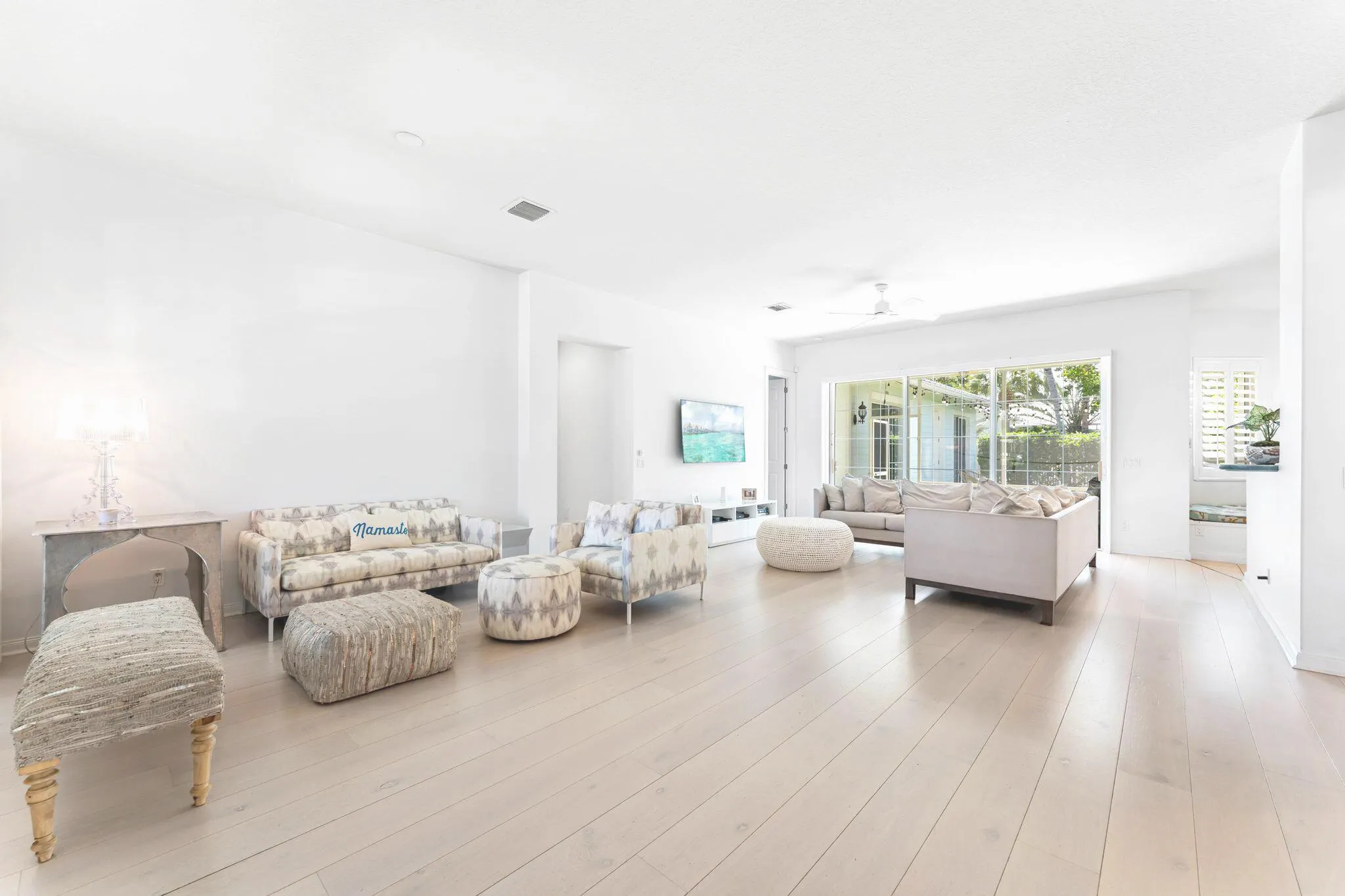 3446 W Mallory Boulevard