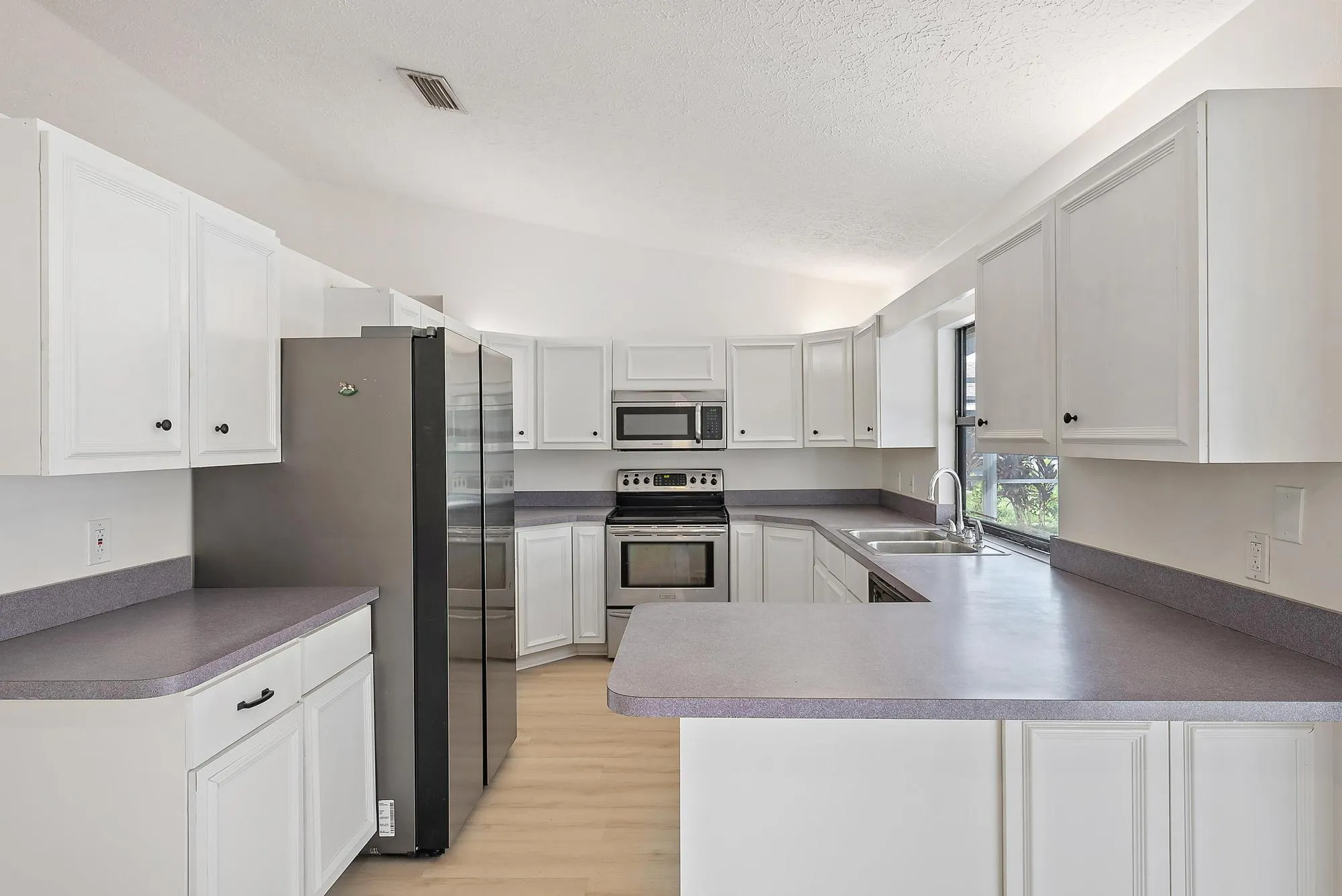 489 SE Evergreen Terrace