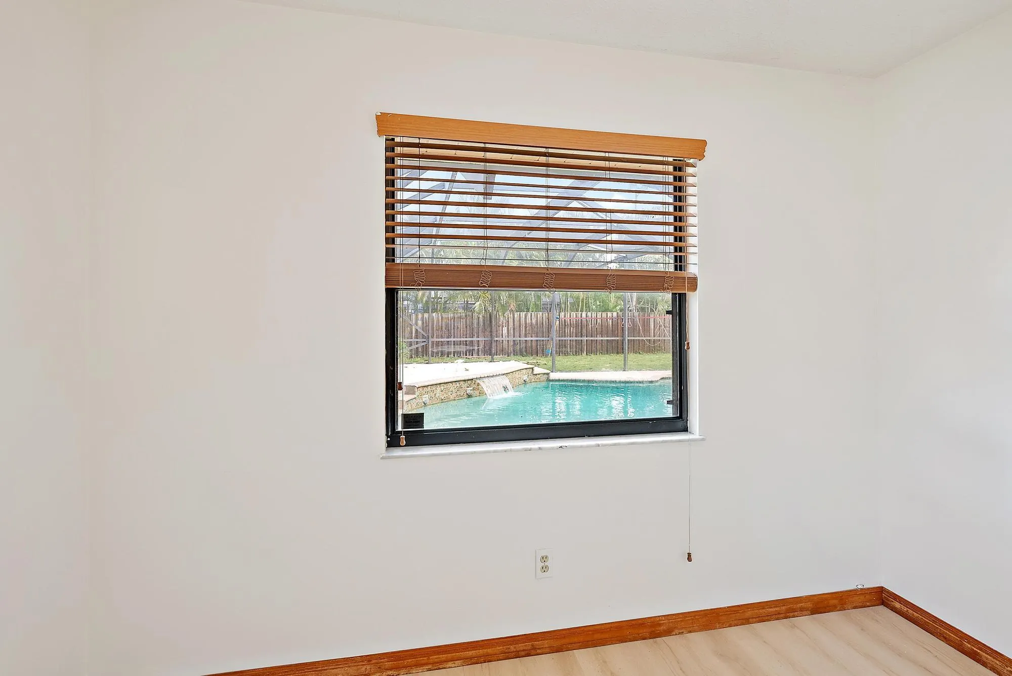 489 SE Evergreen Terrace