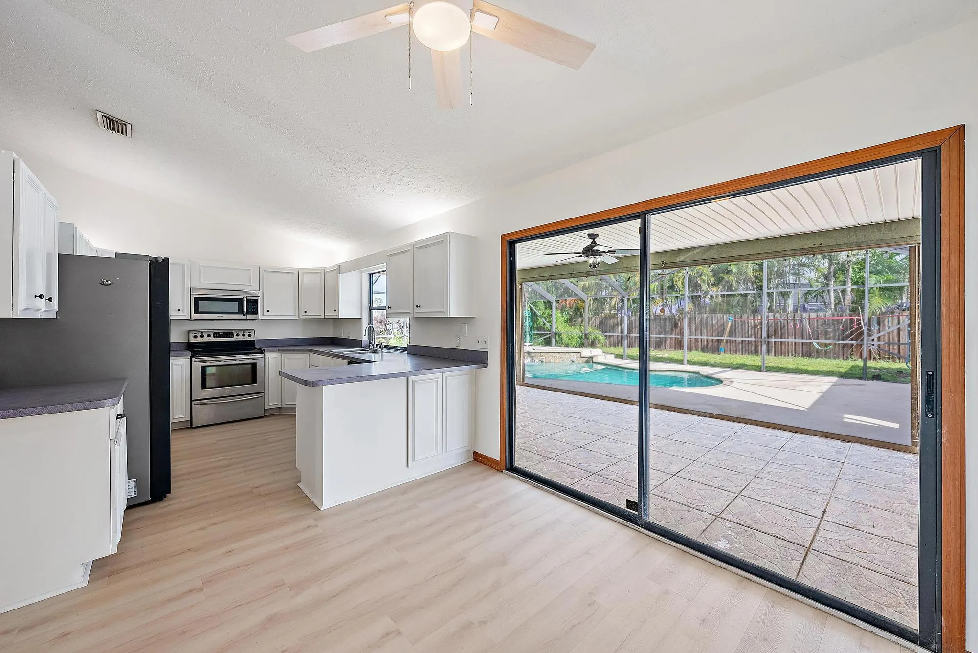 489 SE Evergreen Terrace
