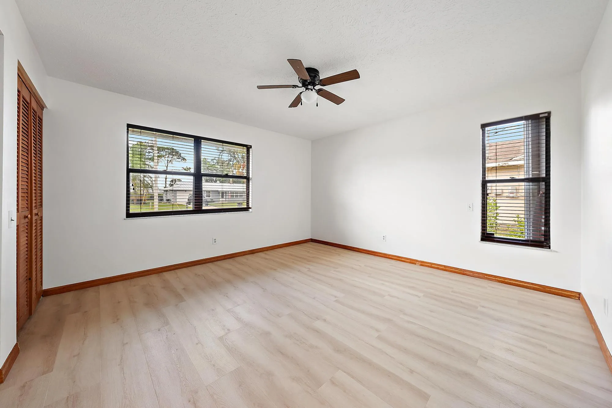 489 SE Evergreen Terrace