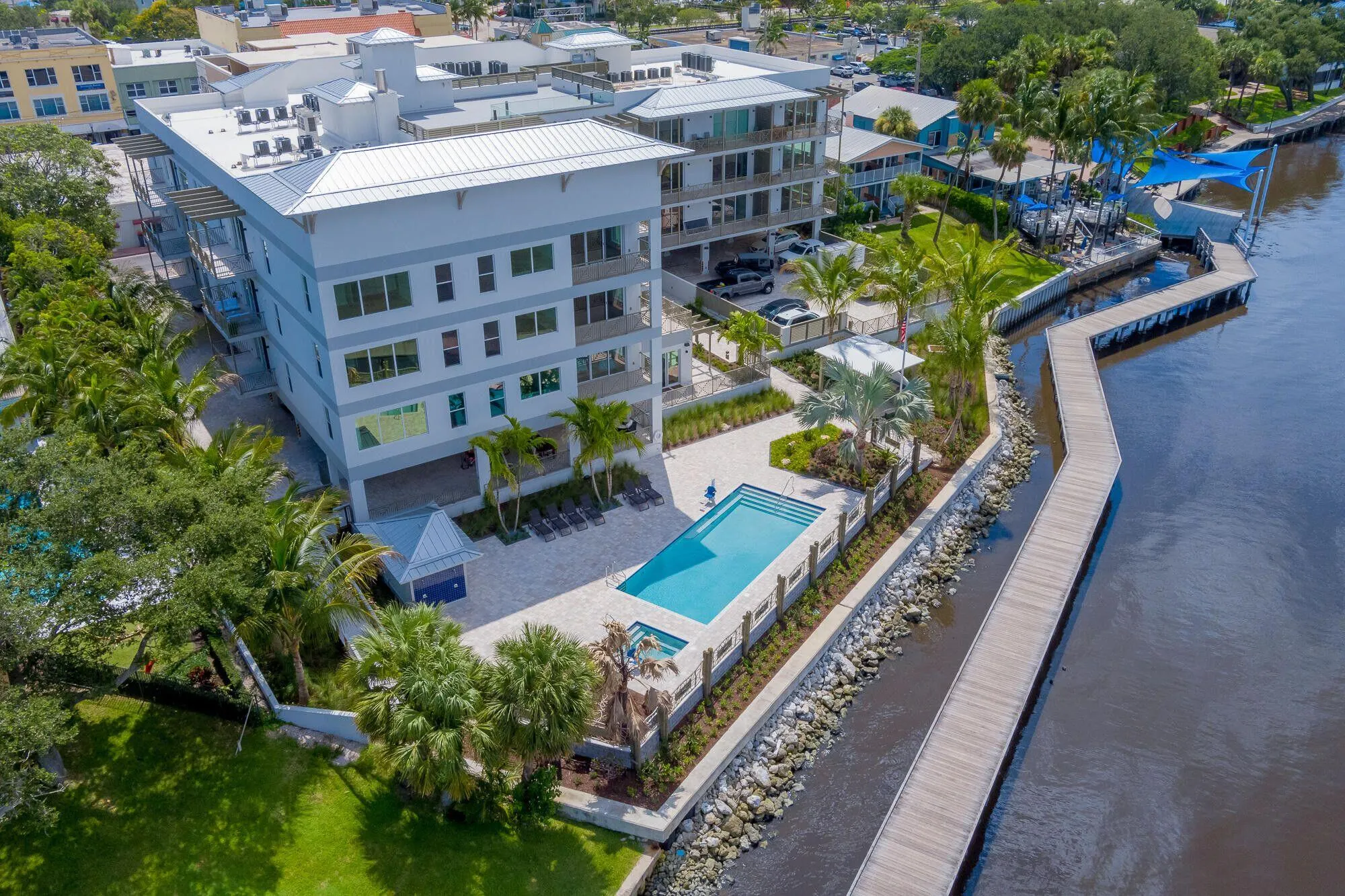41 SW Seminole Street, #305