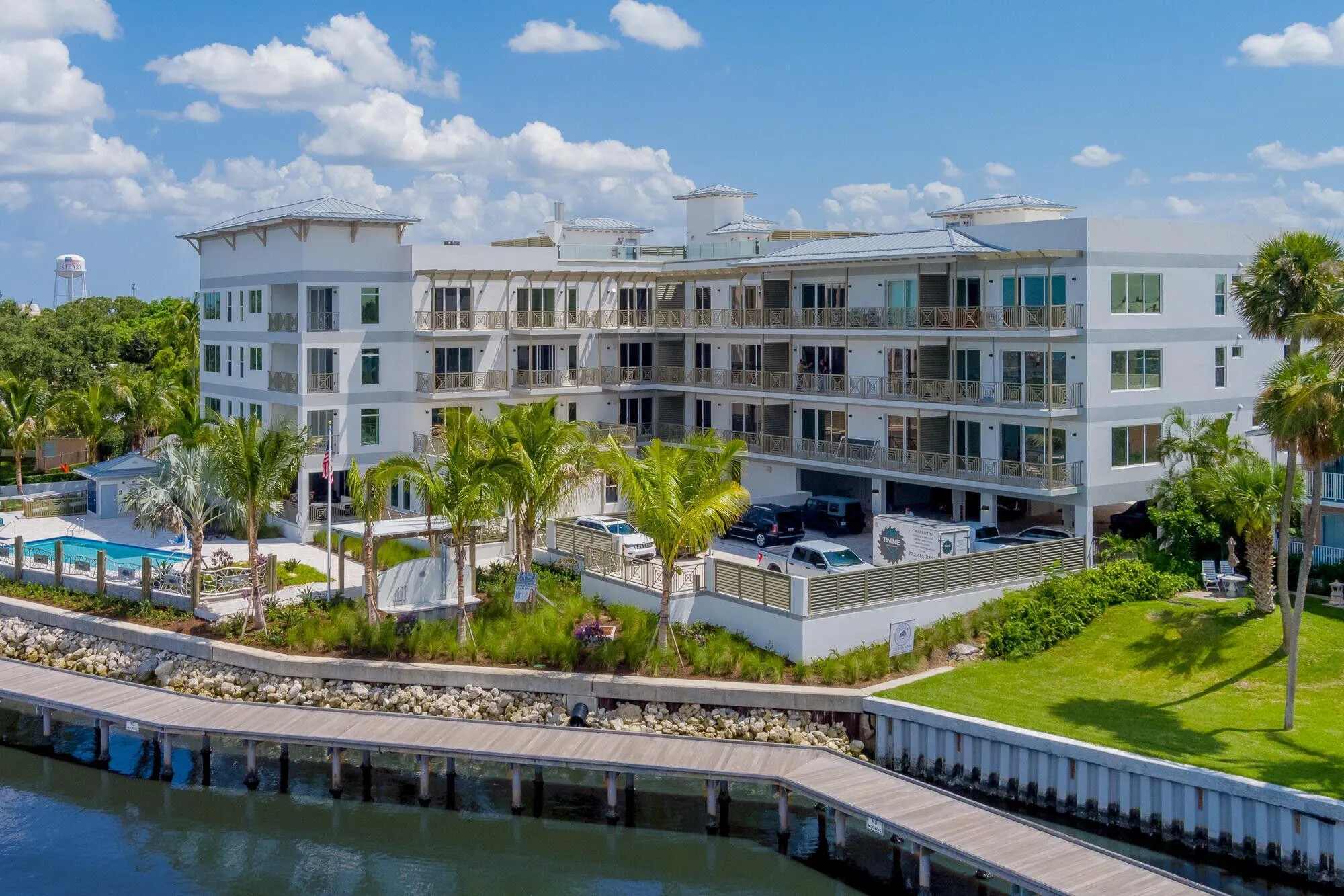 41 SW Seminole Street, #305