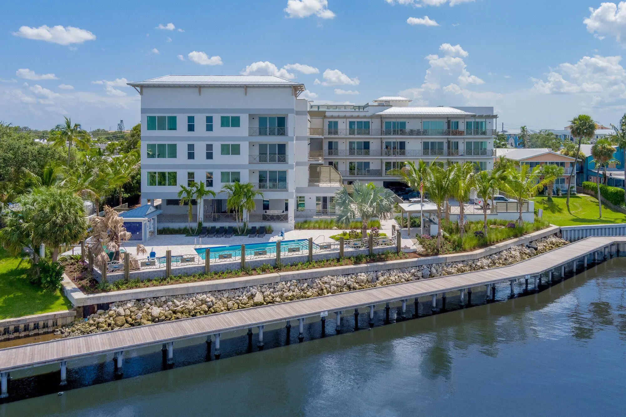 41 SW Seminole Street, #305