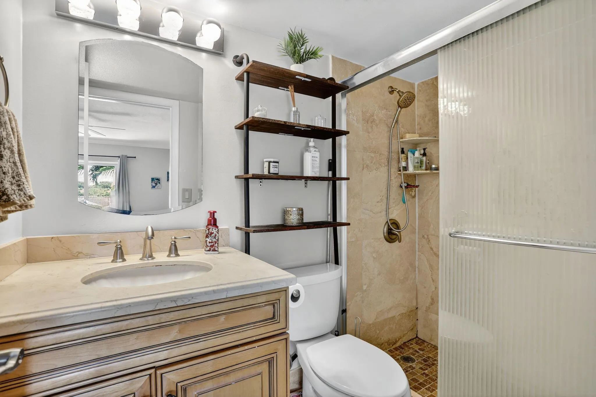 9050 NW 28th Street, #123