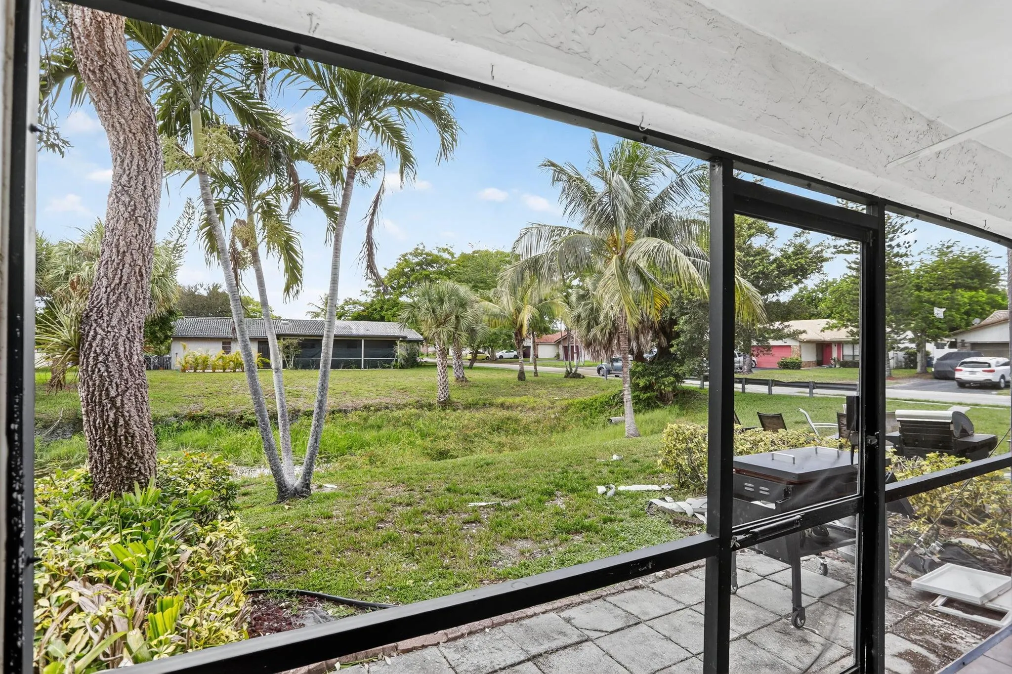 9050 NW 28th Street, #123