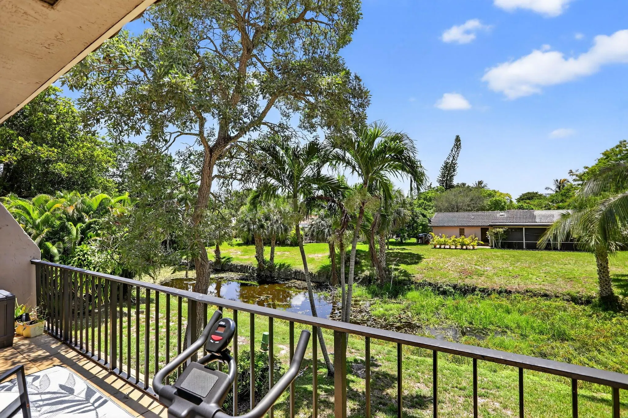 9050 NW 28th Street, #123