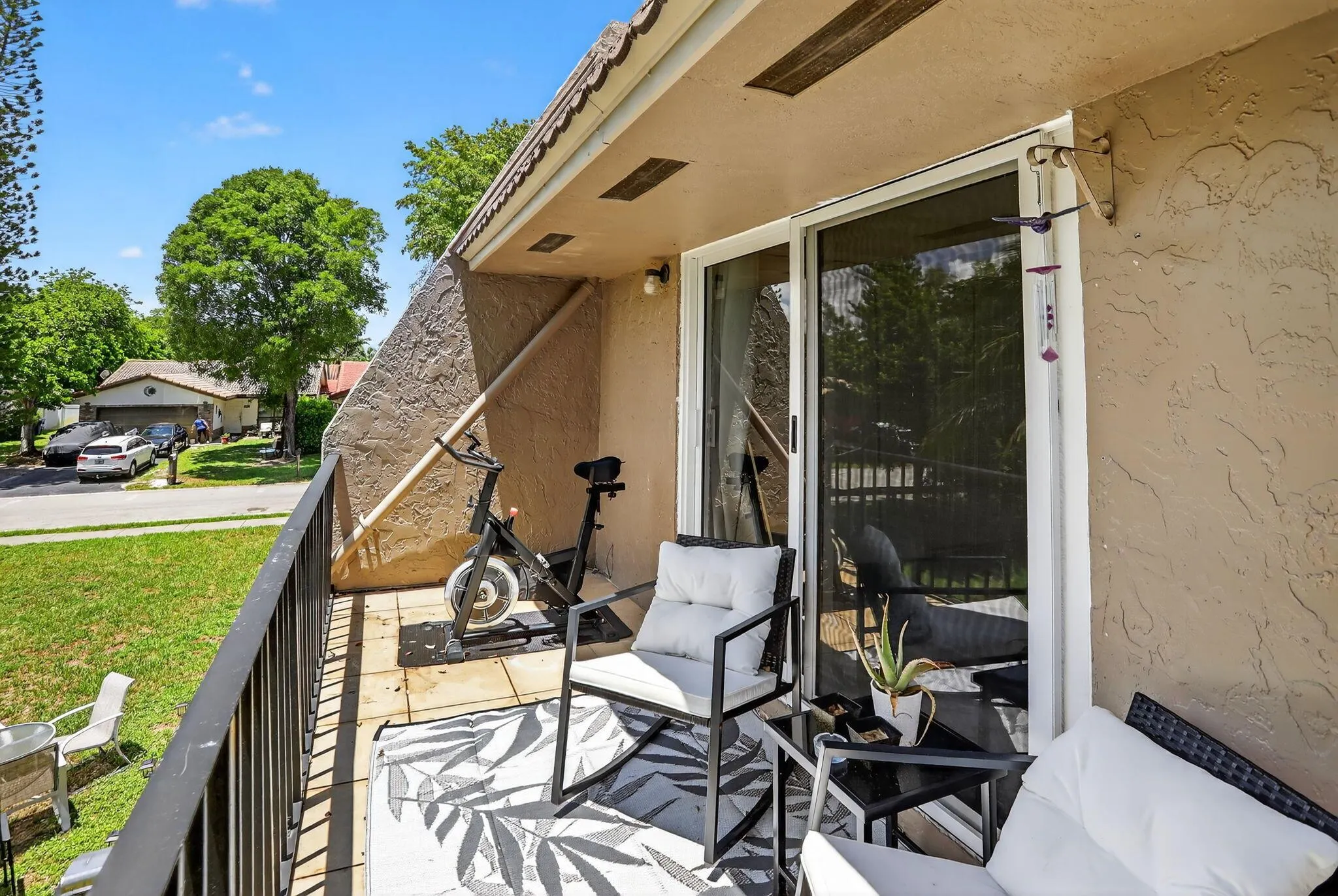 9050 NW 28th Street, #123