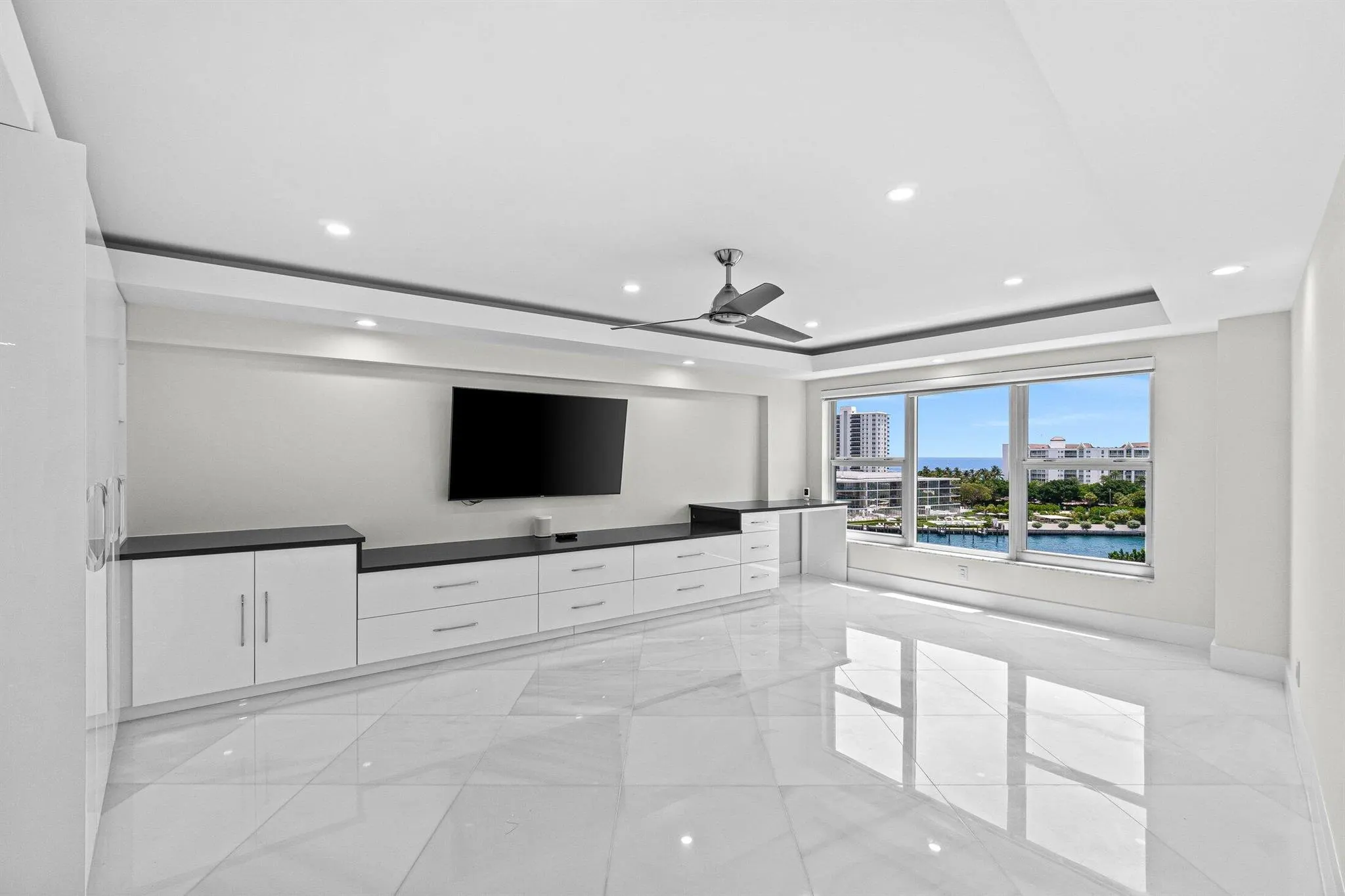 875 E Camino Real, #9-B