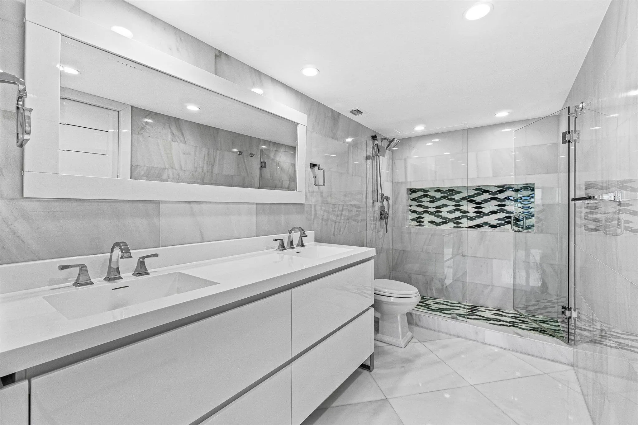875 E Camino Real, #9-B