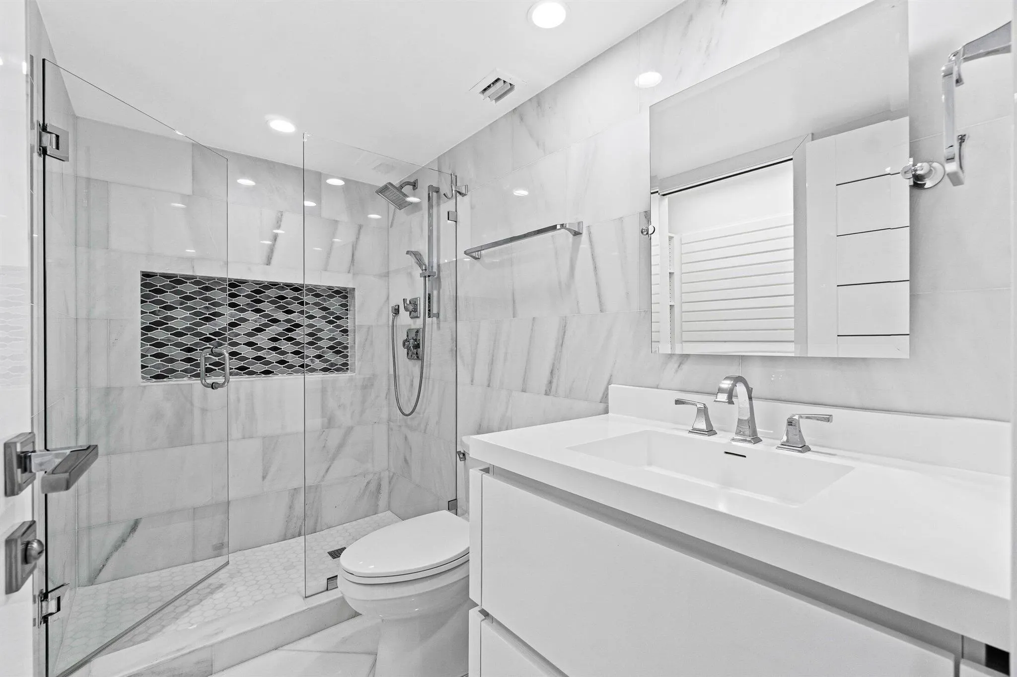875 E Camino Real, #9-B