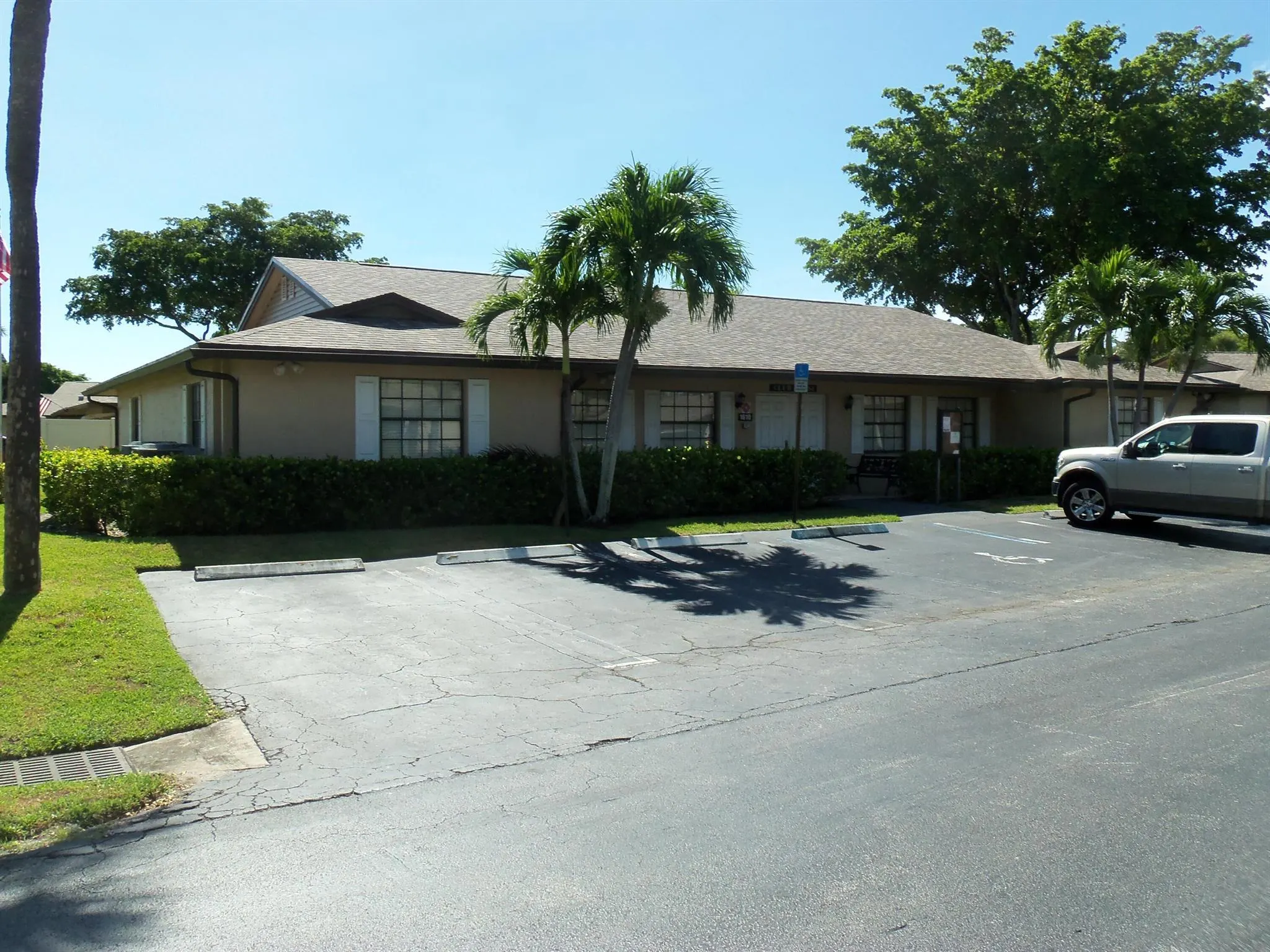 1736 Palmland Drive