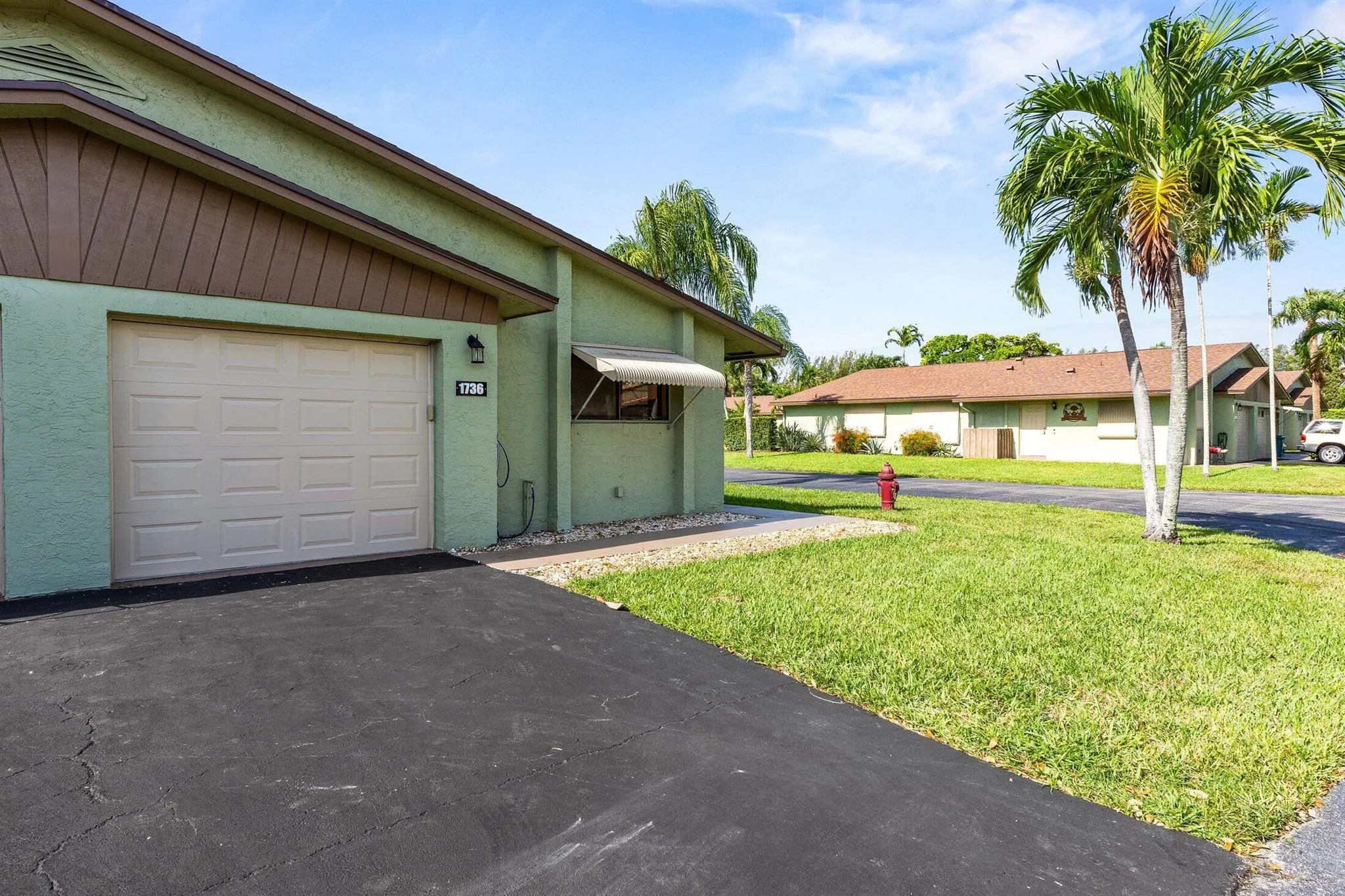 1736 Palmland Drive
