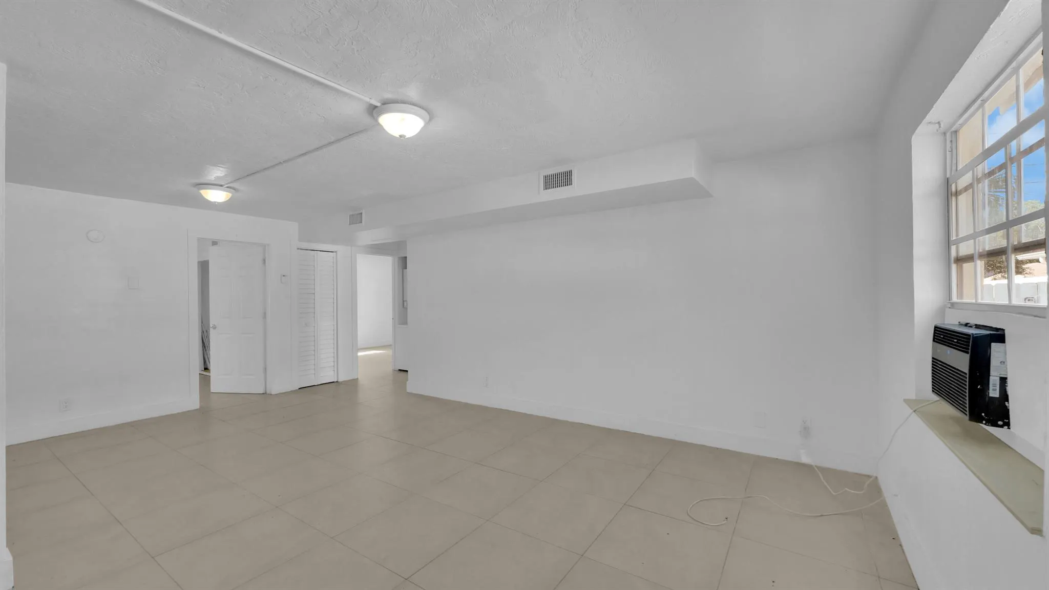 715 Washington Avenue, #1-4