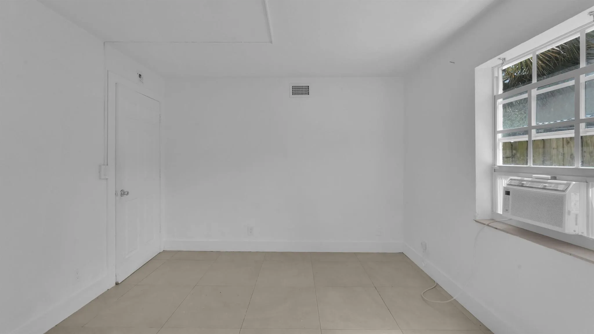 715 Washington Avenue, #1-4
