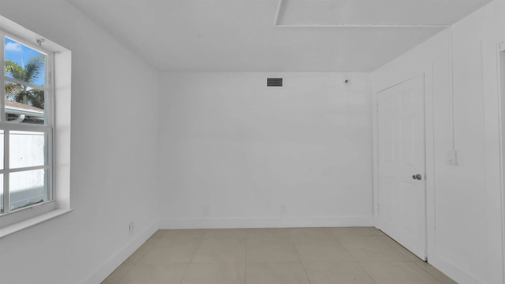 715 Washington Avenue, #1-4