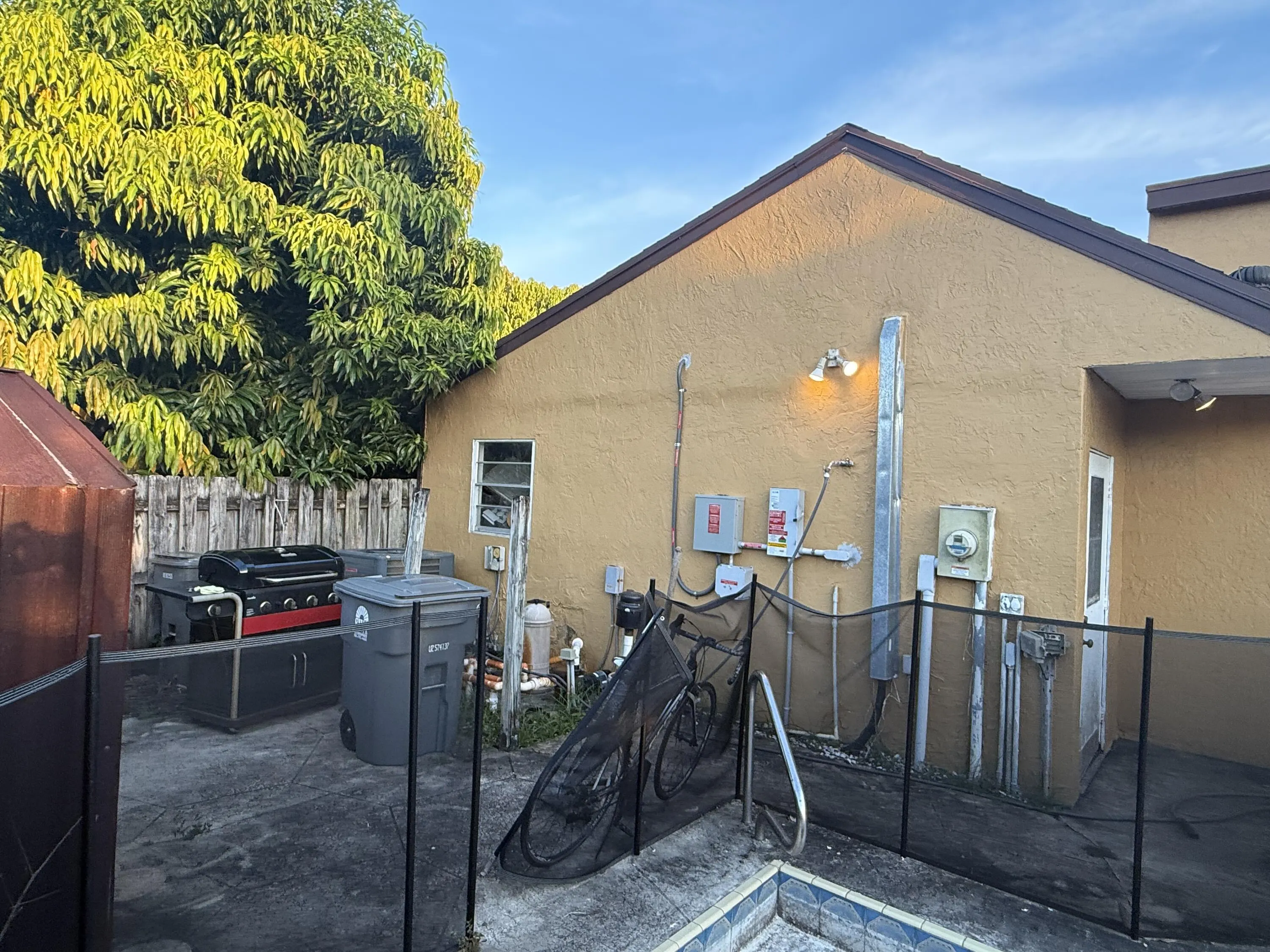 1323 Scottsdale Road E