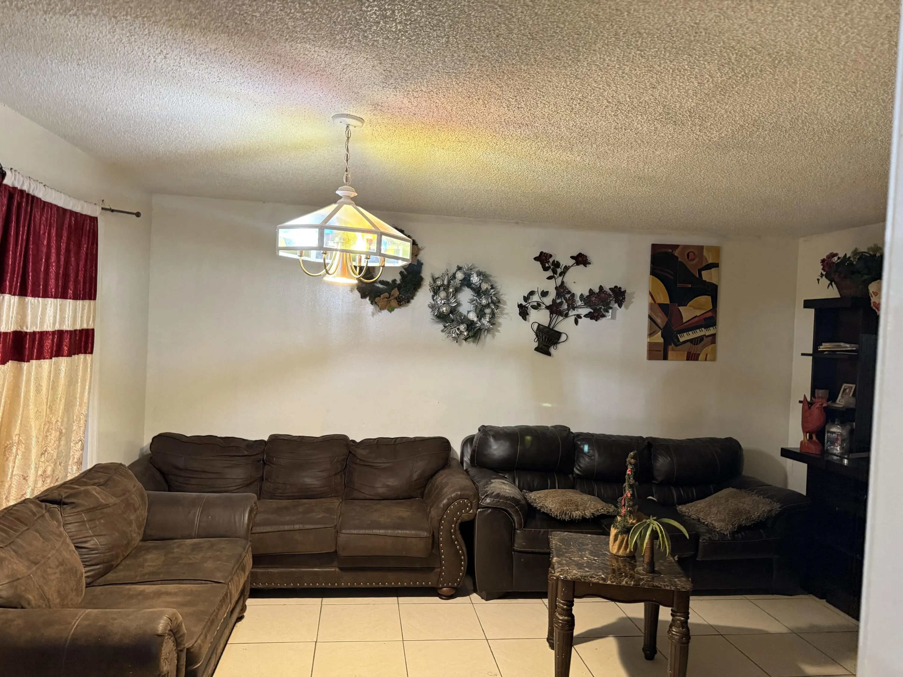 1323 Scottsdale Road E