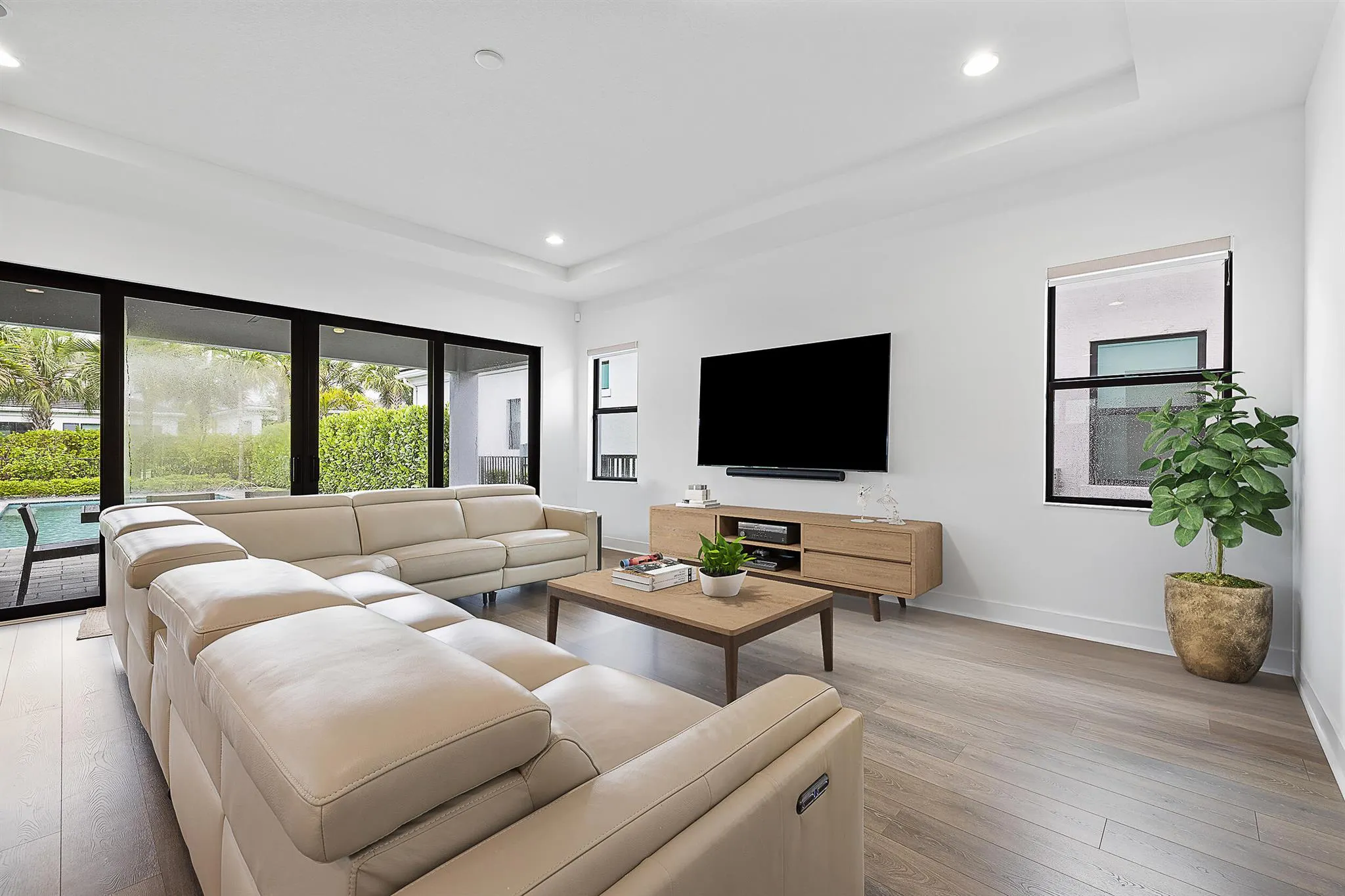 13467 Artisan Circle