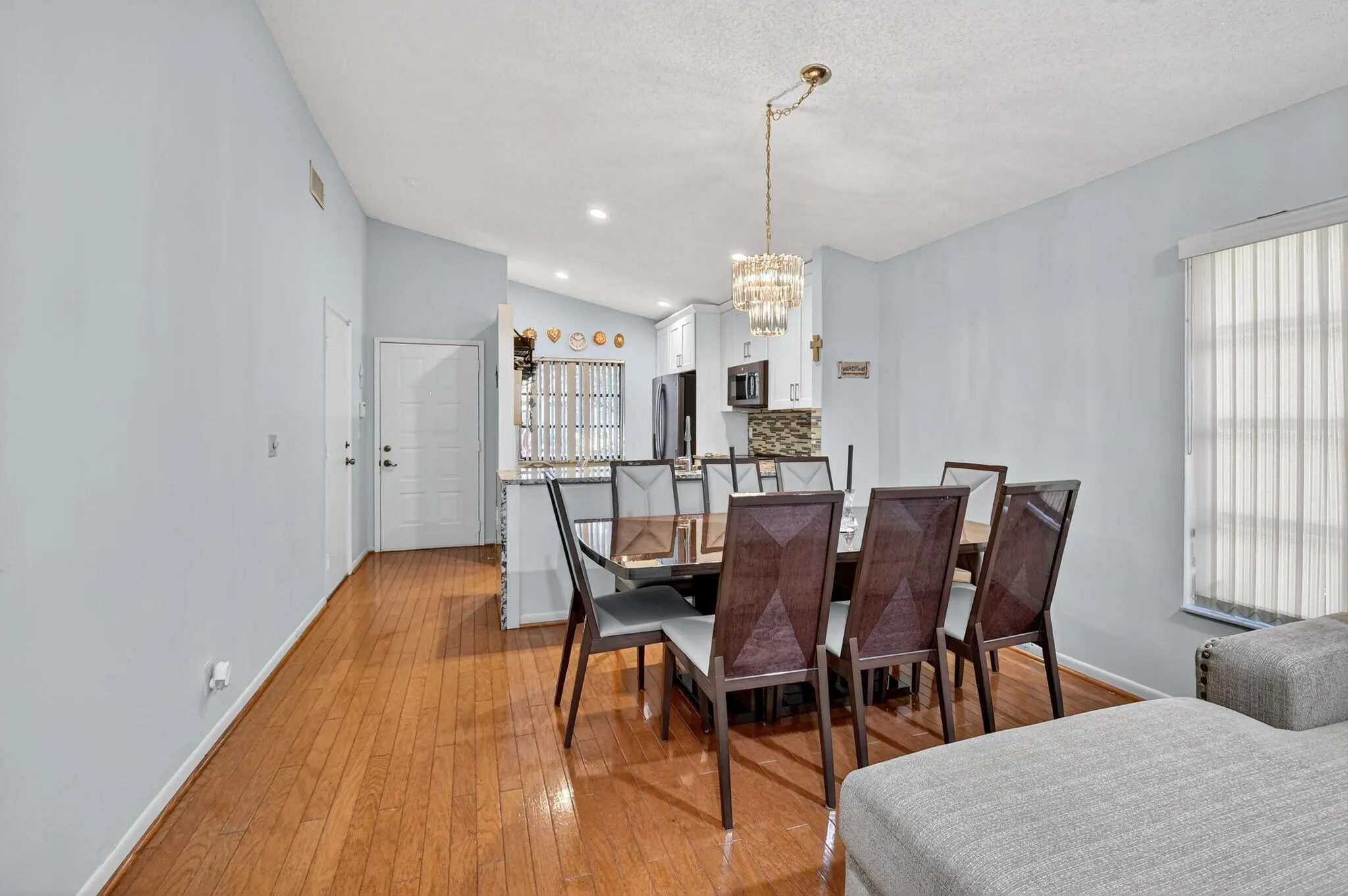 6235 Kings Gate Circle