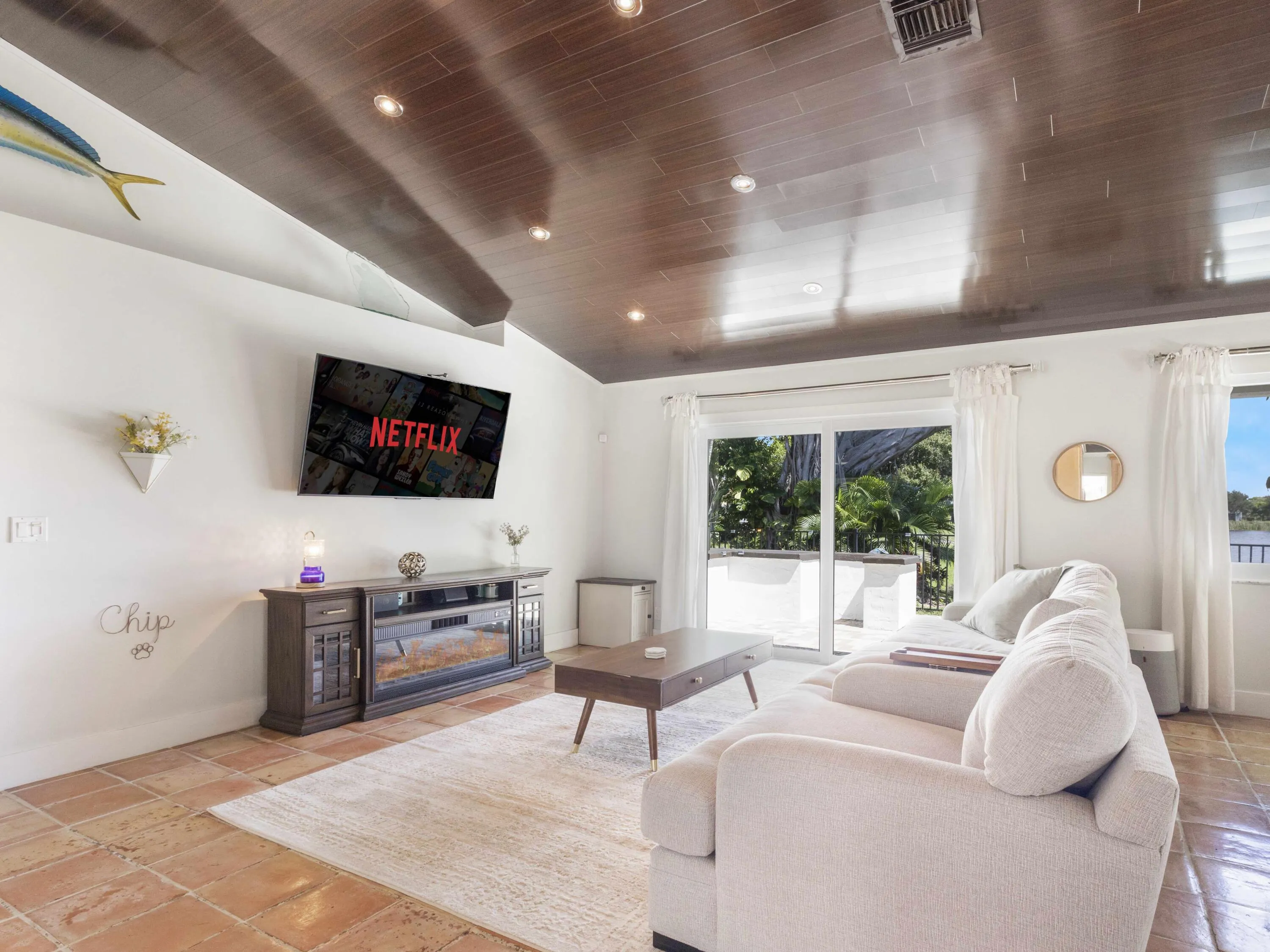 1812 Edgewater Drive