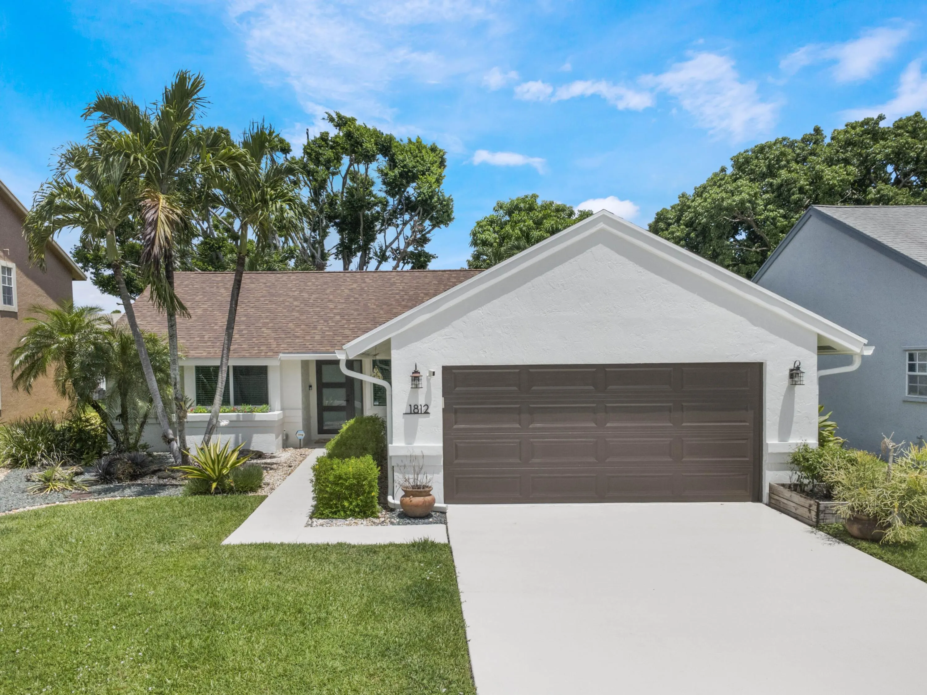 1812 Edgewater Drive